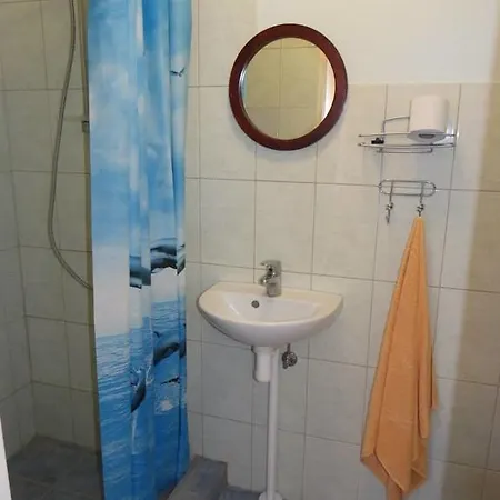 Hostel Jarva-jaani *