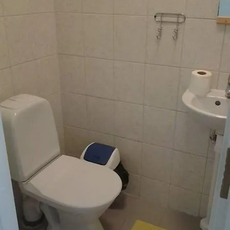 Jarva-jaani Hostel *